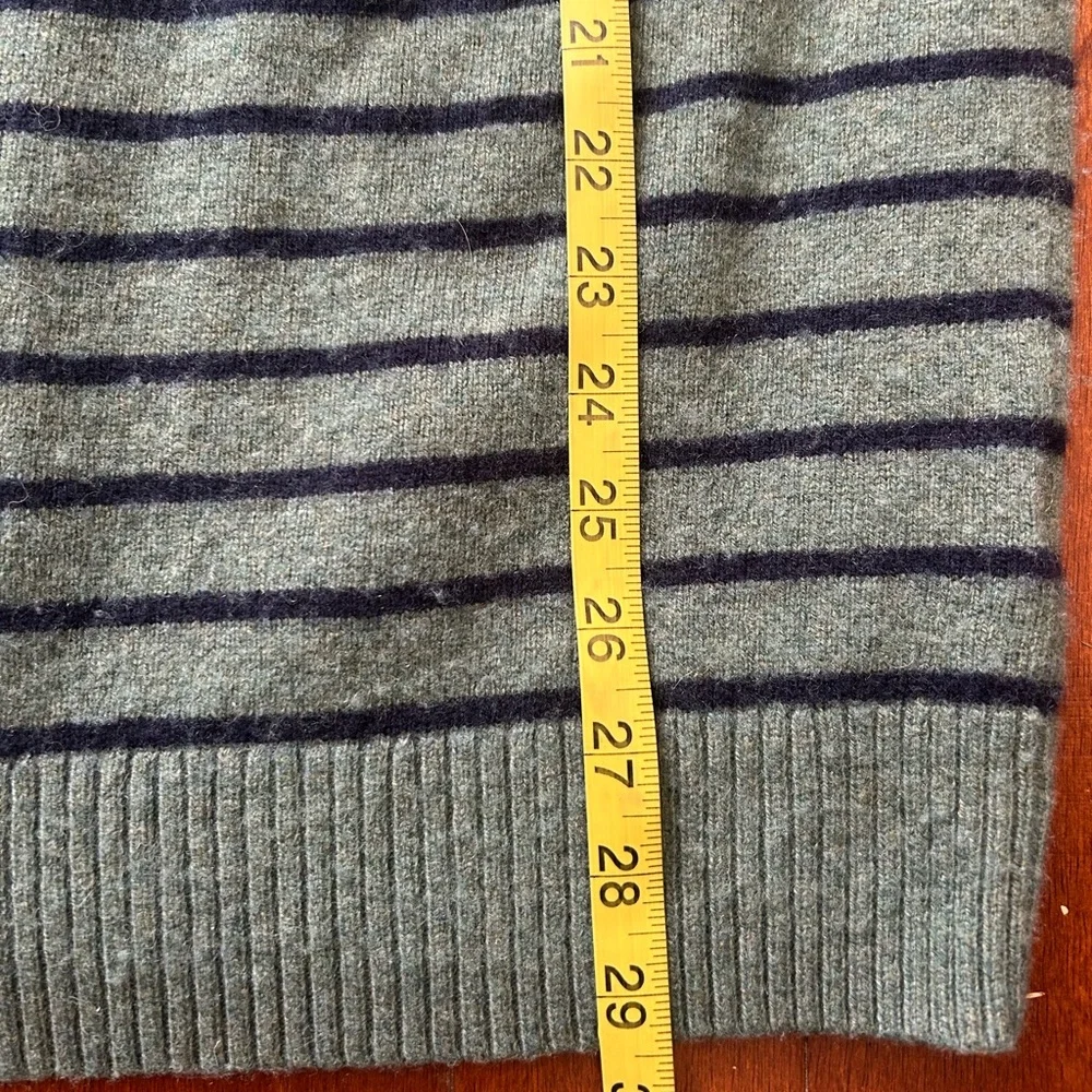 J Crew Sweater Men’s XL Green Lambswool Blend Crewneck Striped Christmas